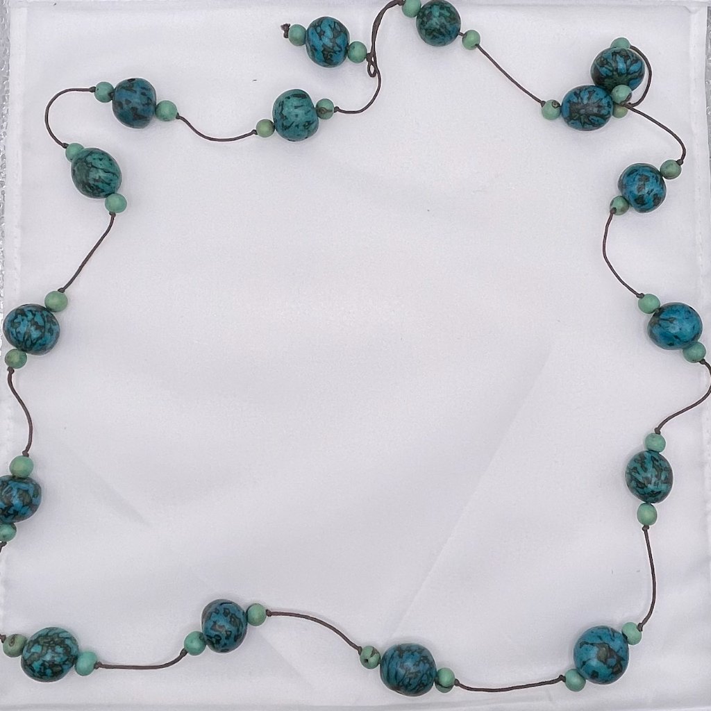 N96- Wood Beaded Necklace To Look Like Magnesite And Turquoise Colored B
